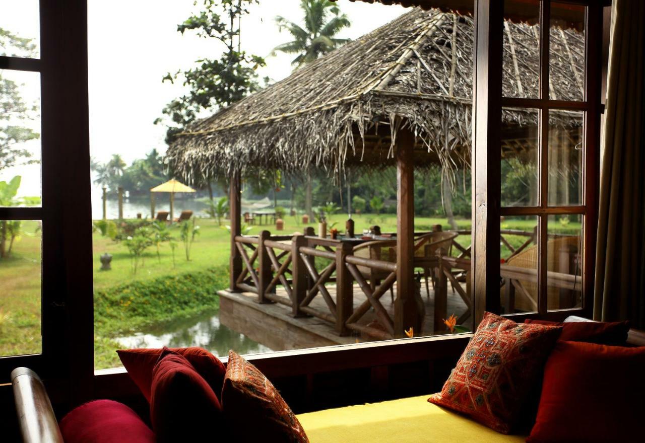 Ameya Kerala Hotel Alappuzha Exterior photo